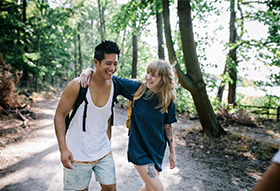 Hoe kom ik van hooikoorts af? De huisarts geeft tips